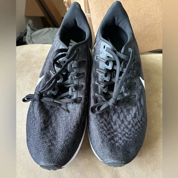 Nike men’s running shoes size 7.5 brand new - Picture 2 of 5